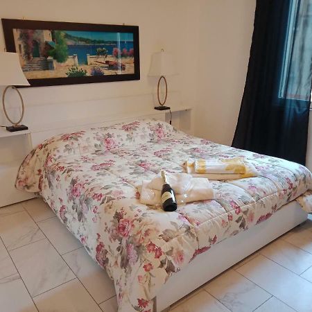 Villa Giove Rooms Прато Экстерьер фото